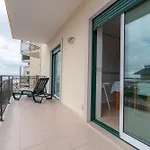 Apartment Atlantic Ocean 2bdr With Pool By Lovelystay