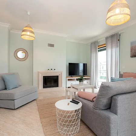 Atlantic Ocean 2bdr With Pool By Lovelystay Buarcos