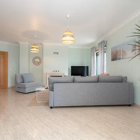 Atlantic Ocean 2bdr With Pool By Lovelystay Apartmán *