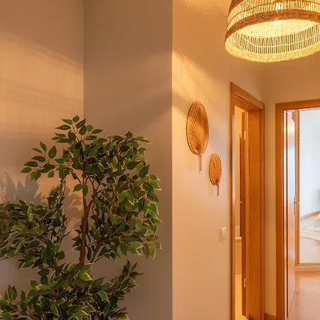 Apartmán Atlantic Ocean 2bdr With Pool By Lovelystay