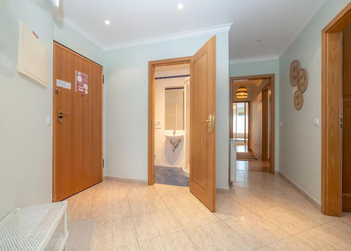 Atlantic Ocean 2bdr With Pool By Lovelystay *