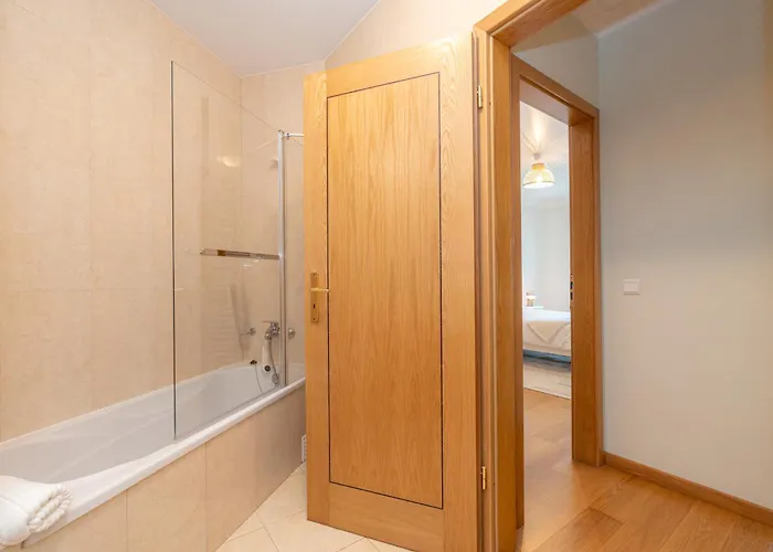 Atlantic Ocean 2bdr With Pool By Lovelystay Buarcos