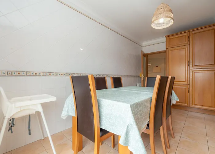 Atlantic Ocean 2bdr With Pool By Lovelystay Buarcos